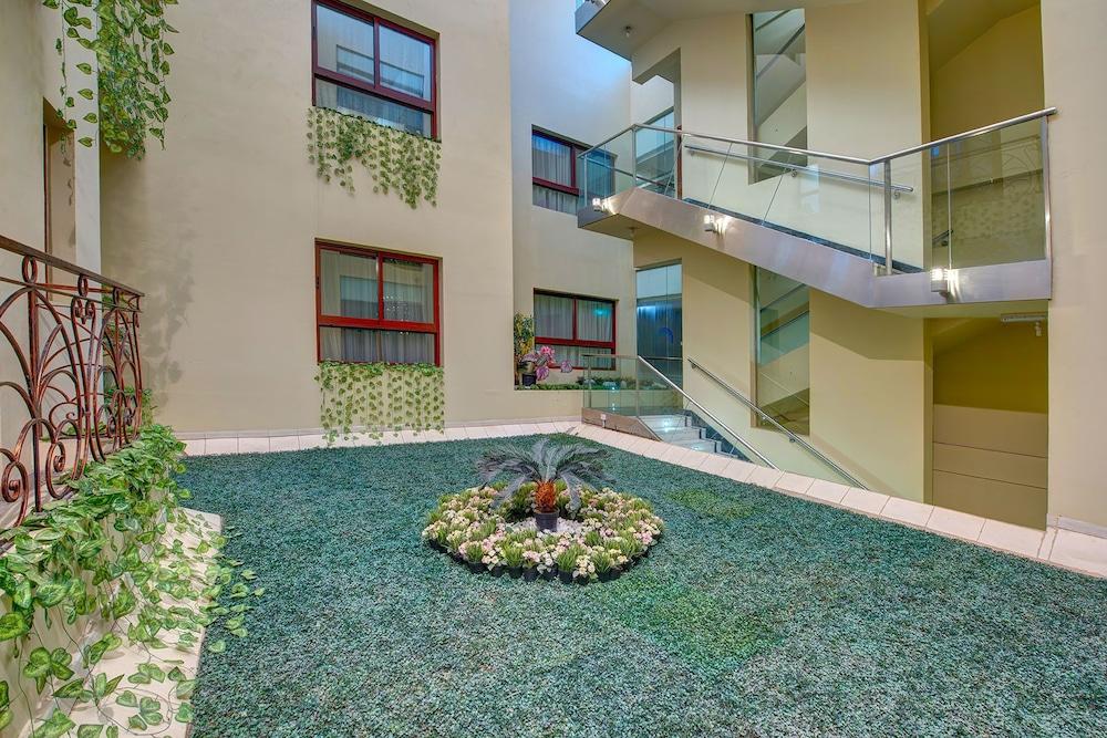 Beach Hotel Apartment Дубай Екстер'єр фото